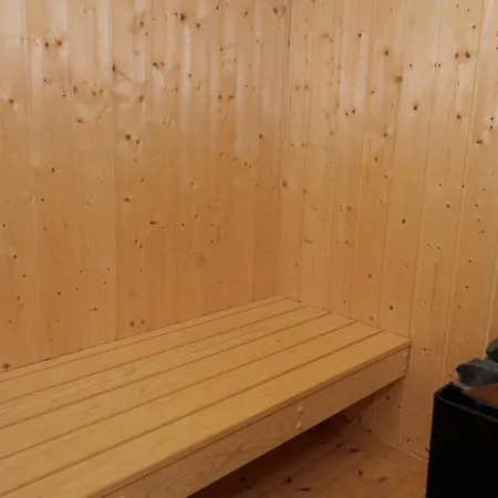 8 Person In Sydals-by Traum * Sarup